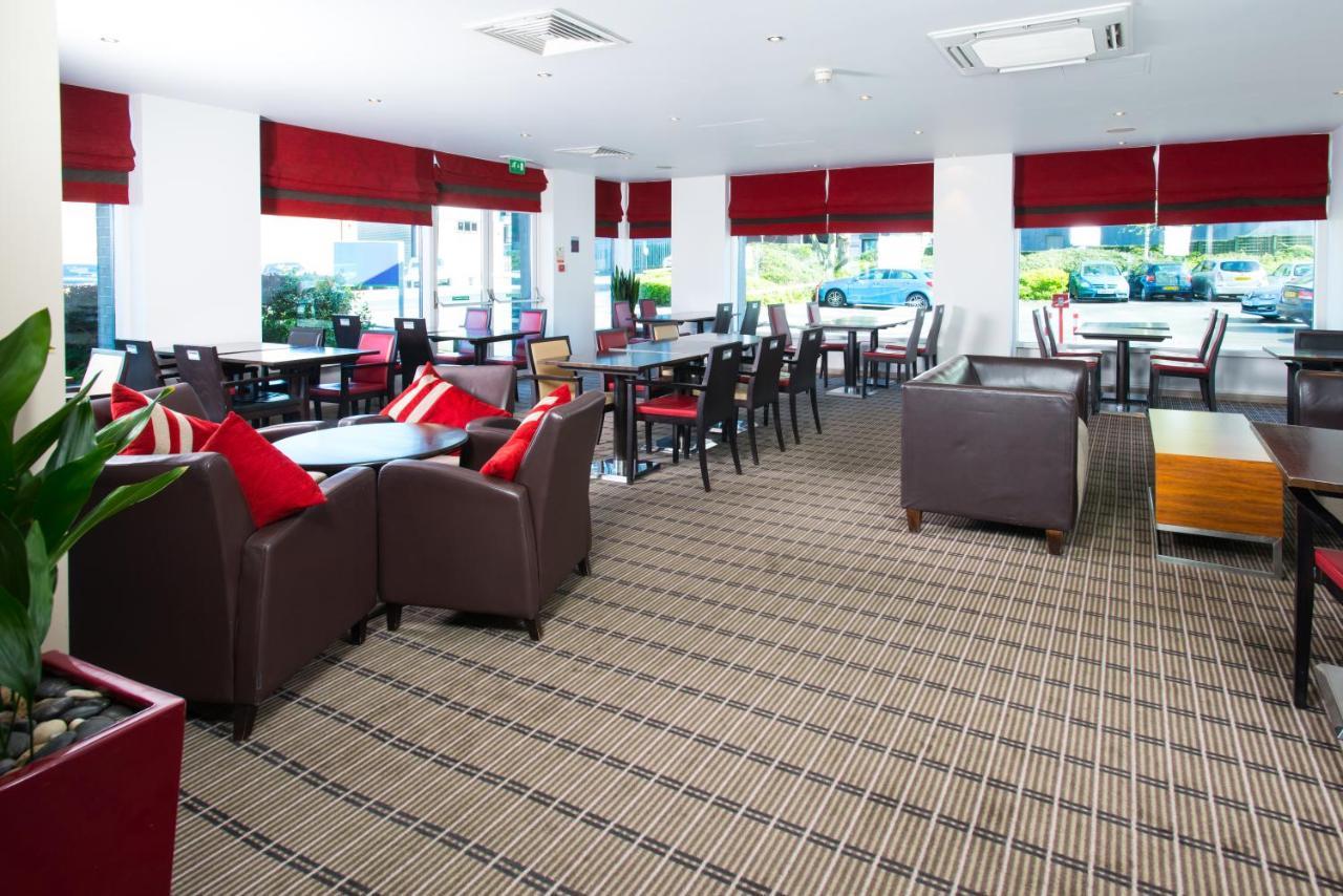 Holiday Inn Express Leeds City Centre By Ihg Exterior foto