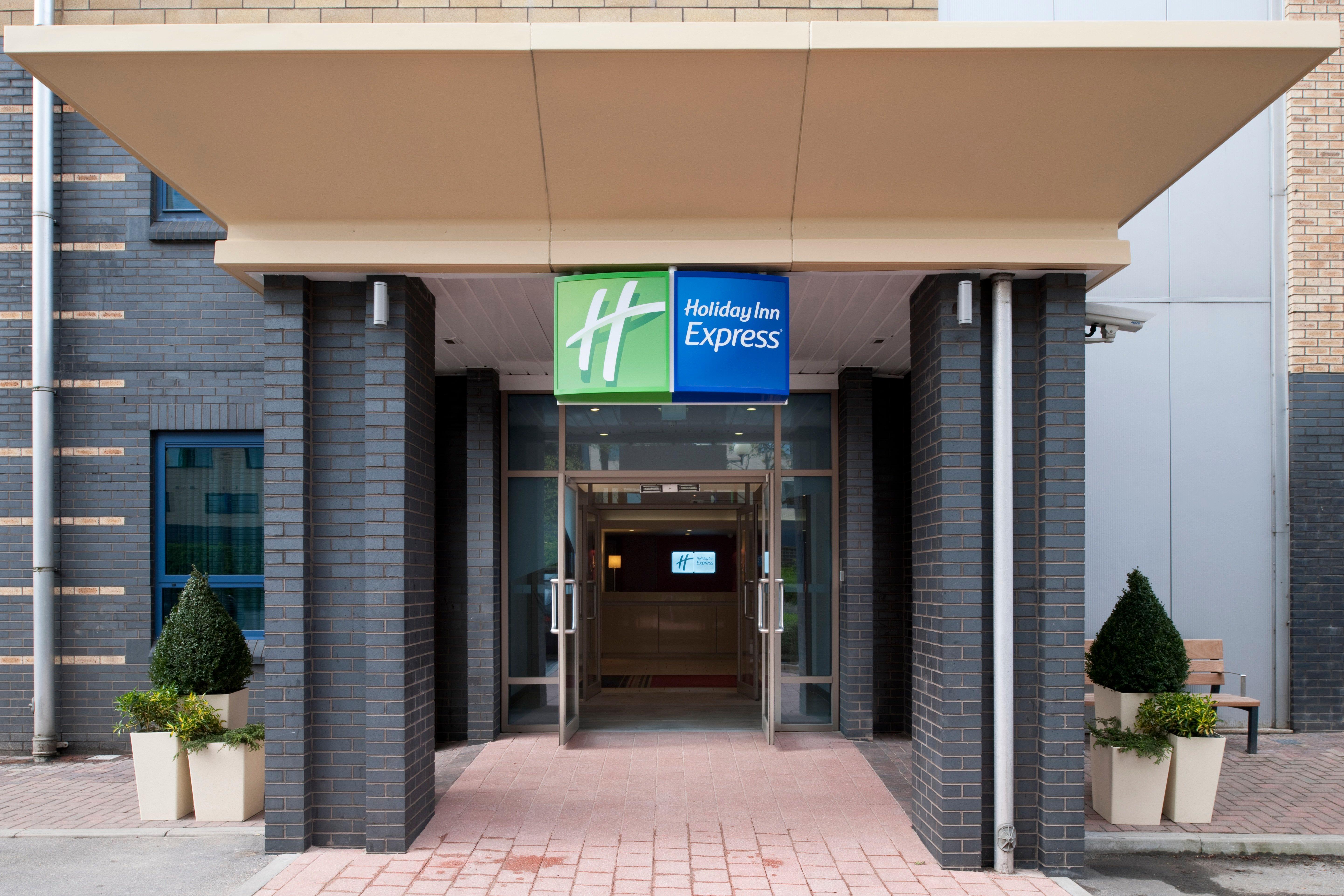 Holiday Inn Express Leeds City Centre By Ihg Exterior foto