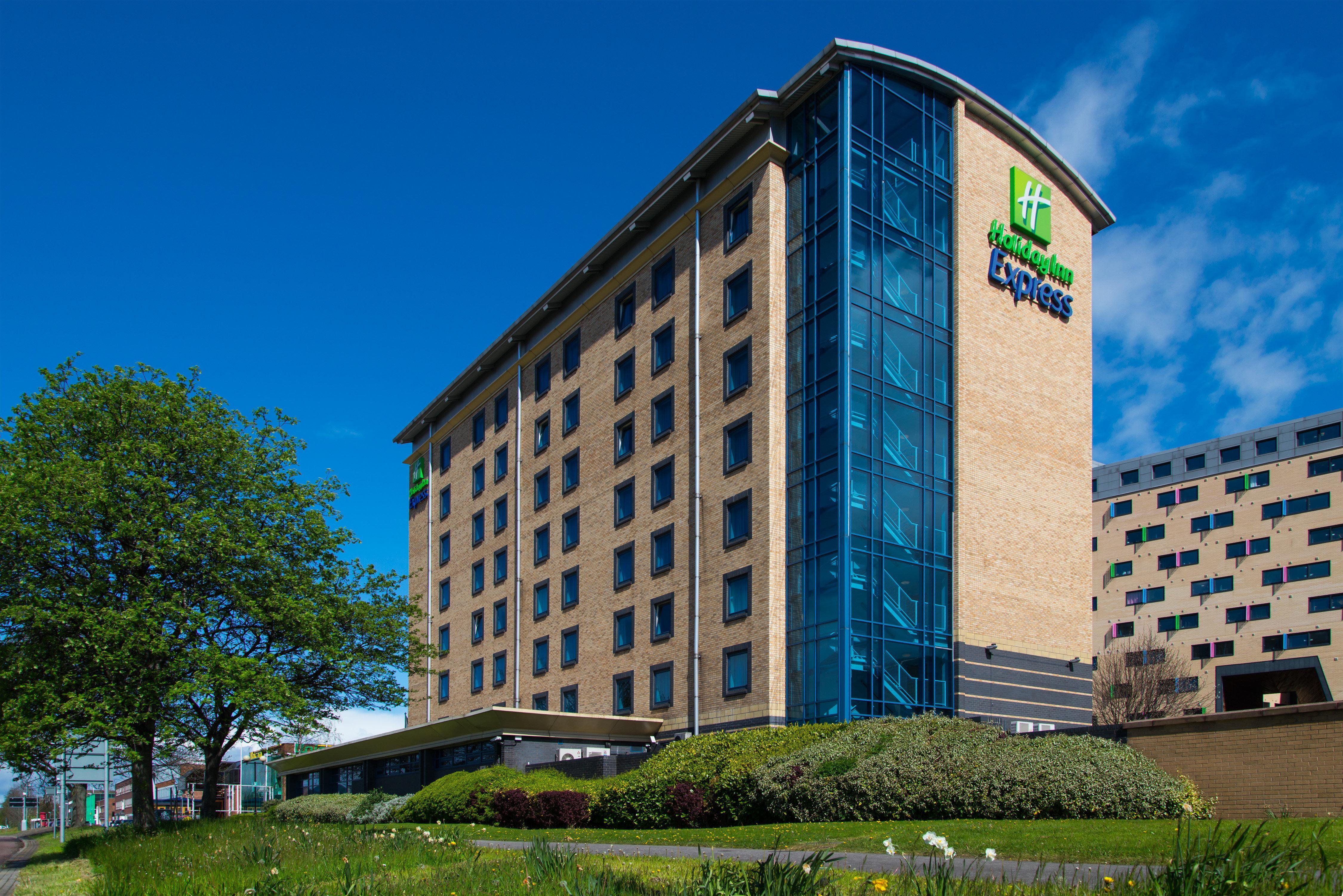 Holiday Inn Express Leeds City Centre By Ihg Exterior foto