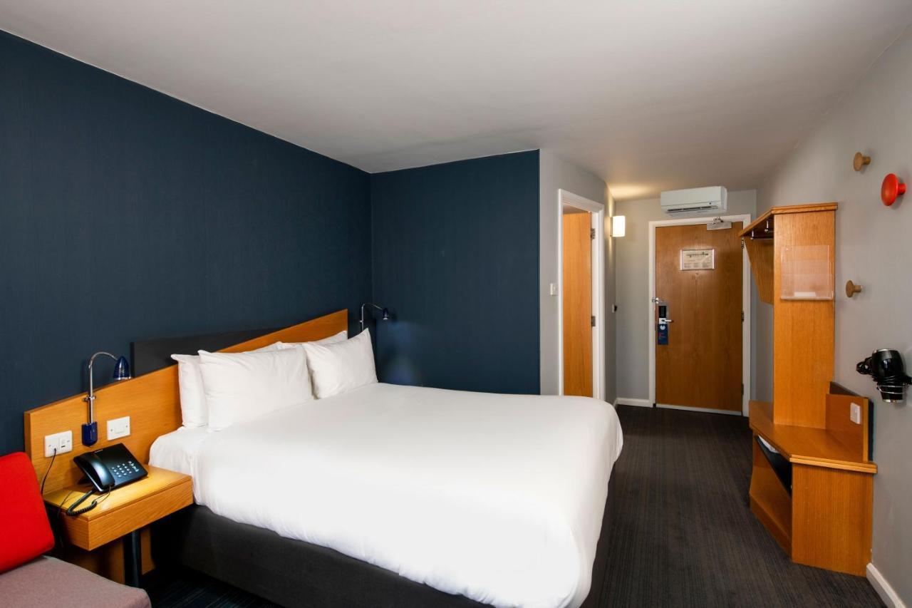 Holiday Inn Express Leeds City Centre By Ihg Exterior foto