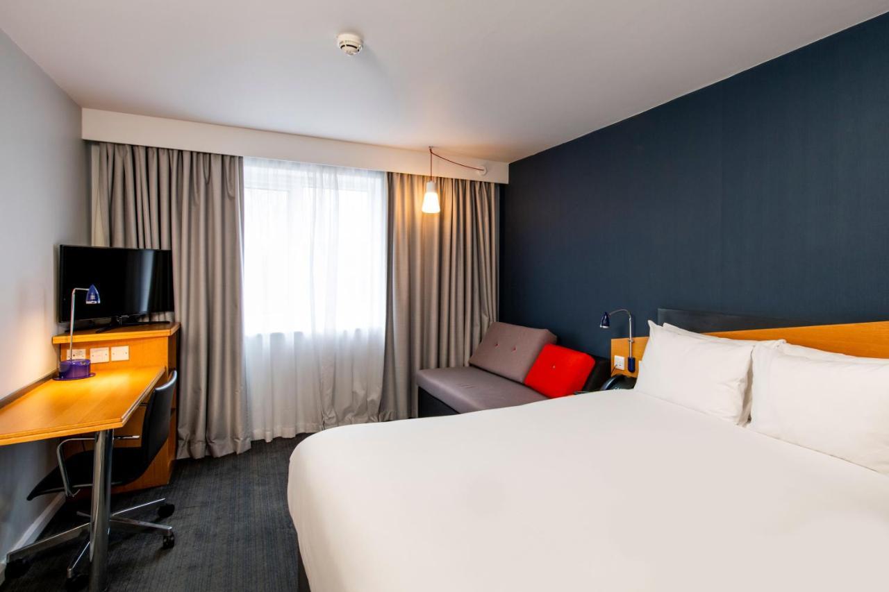 Holiday Inn Express Leeds City Centre By Ihg Exterior foto