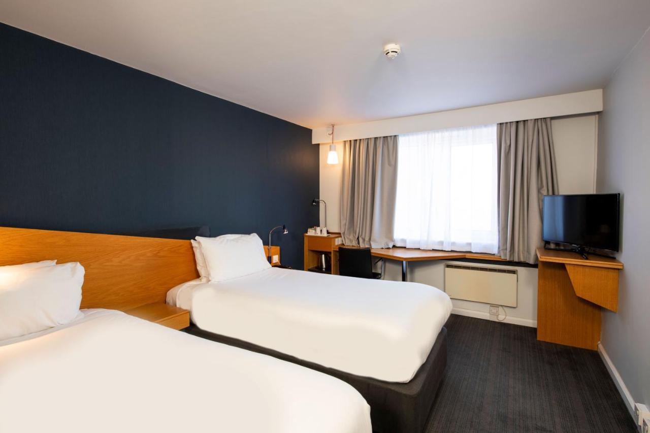 Holiday Inn Express Leeds City Centre By Ihg Exterior foto
