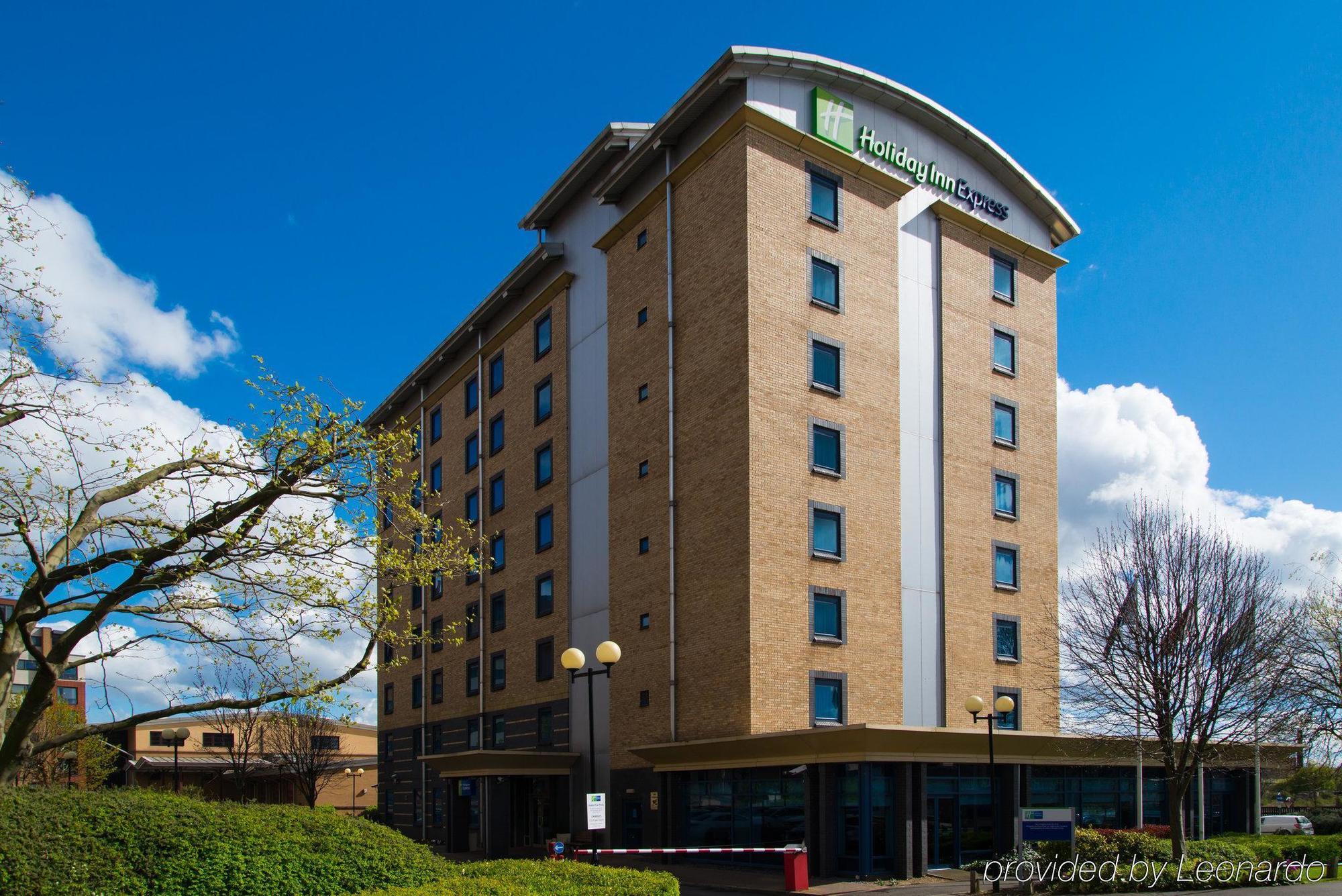 Holiday Inn Express Leeds City Centre By Ihg Exterior foto
