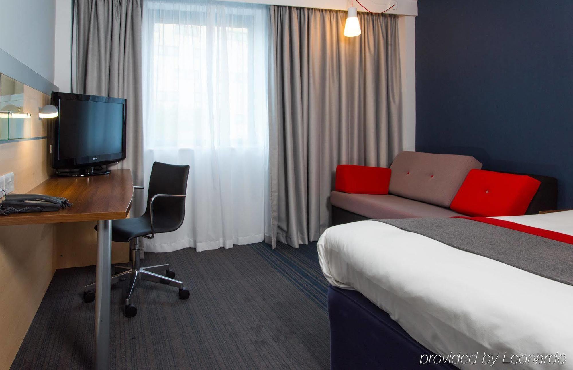Holiday Inn Express Leeds City Centre By Ihg Exterior foto