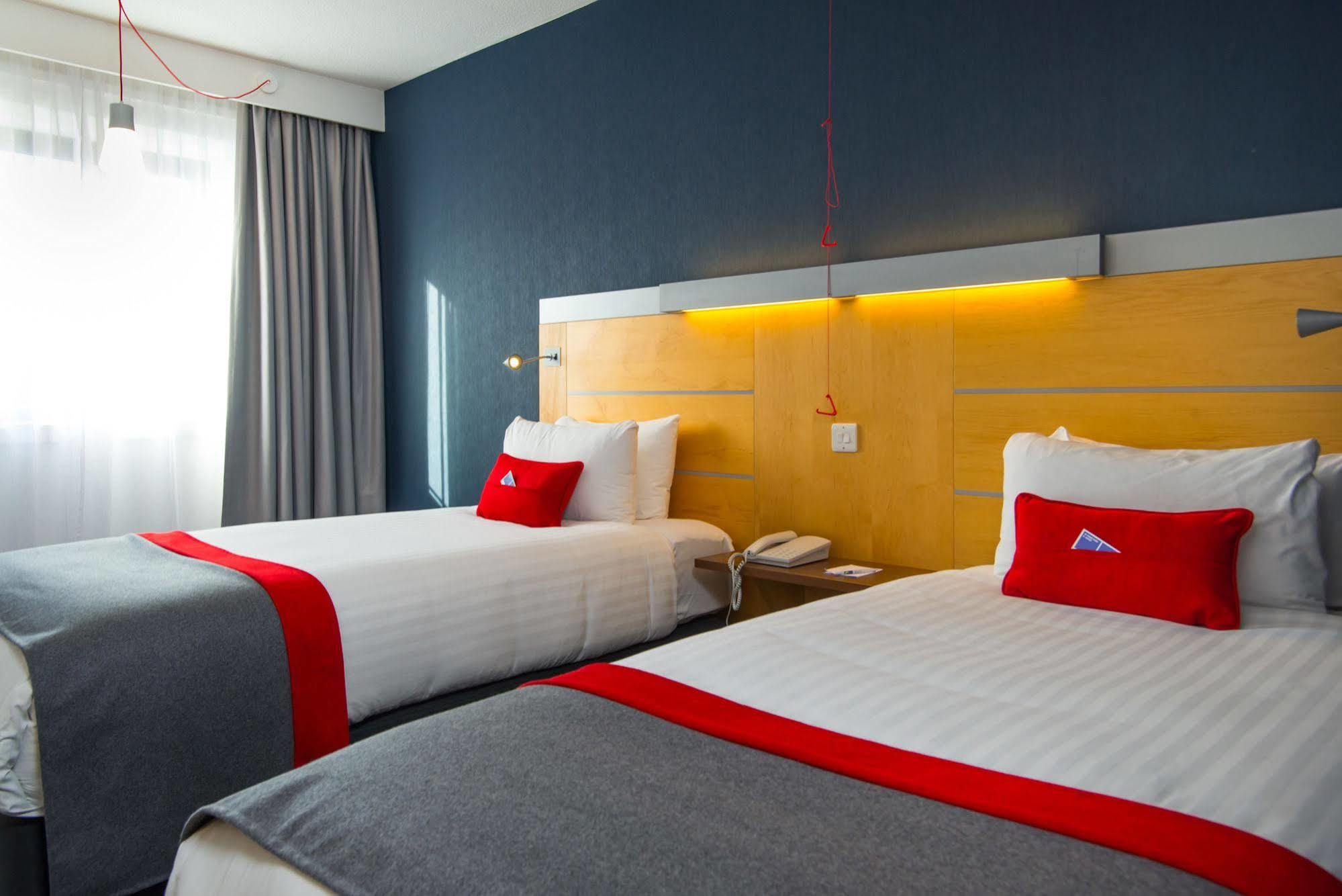 Holiday Inn Express Leeds City Centre By Ihg Exterior foto